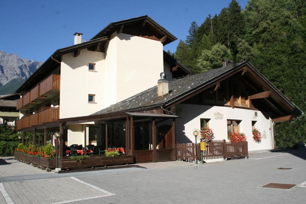 Residence Elga Вальдизотто Экстерьер фото